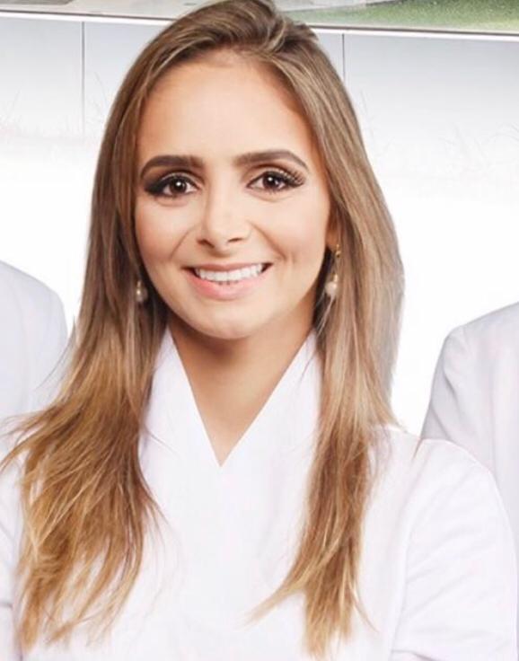 Daniela De Oliveira Cunha Schmitt
