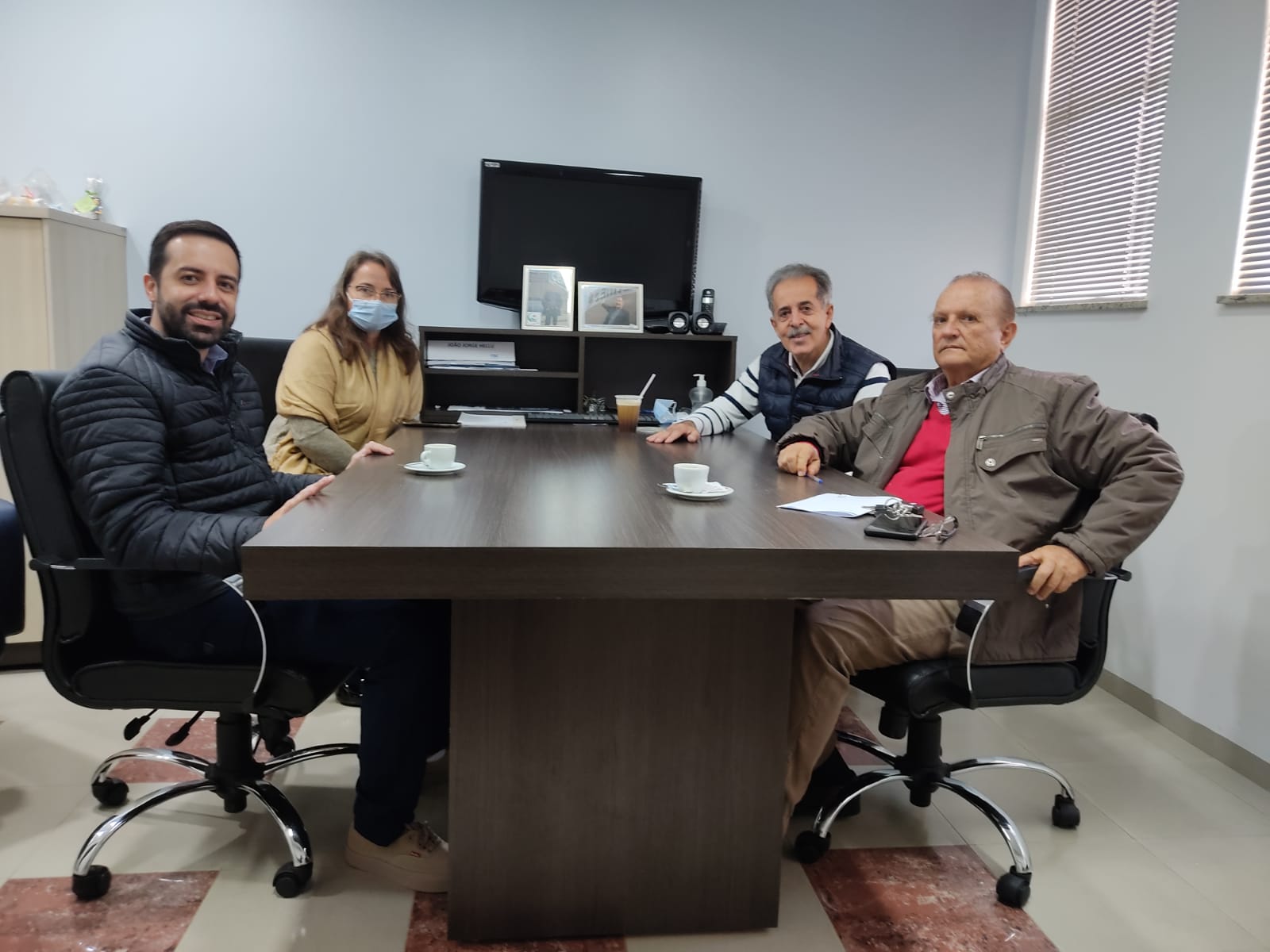 “Um hospital exemplo para todo o Paraná”, diz vereador Matheus Barreto durante visita ao Cemil